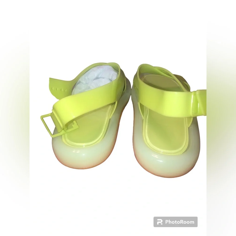 TORY BURCH CRISSCROSS BUBBLE JELLY SANDALS